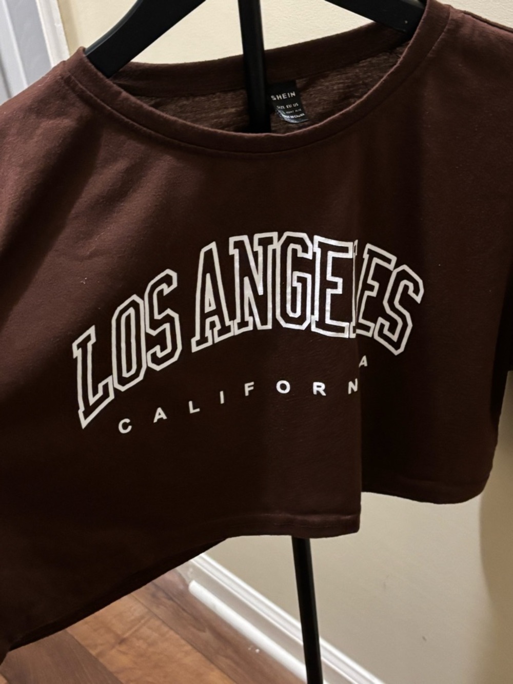 Lot Of Two Women LOS ANGELES CALIFORNIA Graphic Crop Tee & T-shirt Sz Large,  3x - Picture 7 of 11